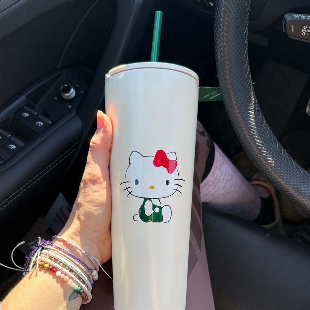 Hello Kitty Cream Tumbler with Straw